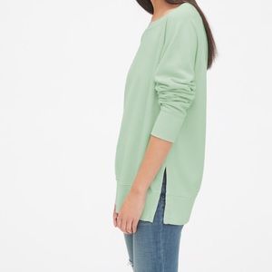 NWT!! GAP sweatshirt
